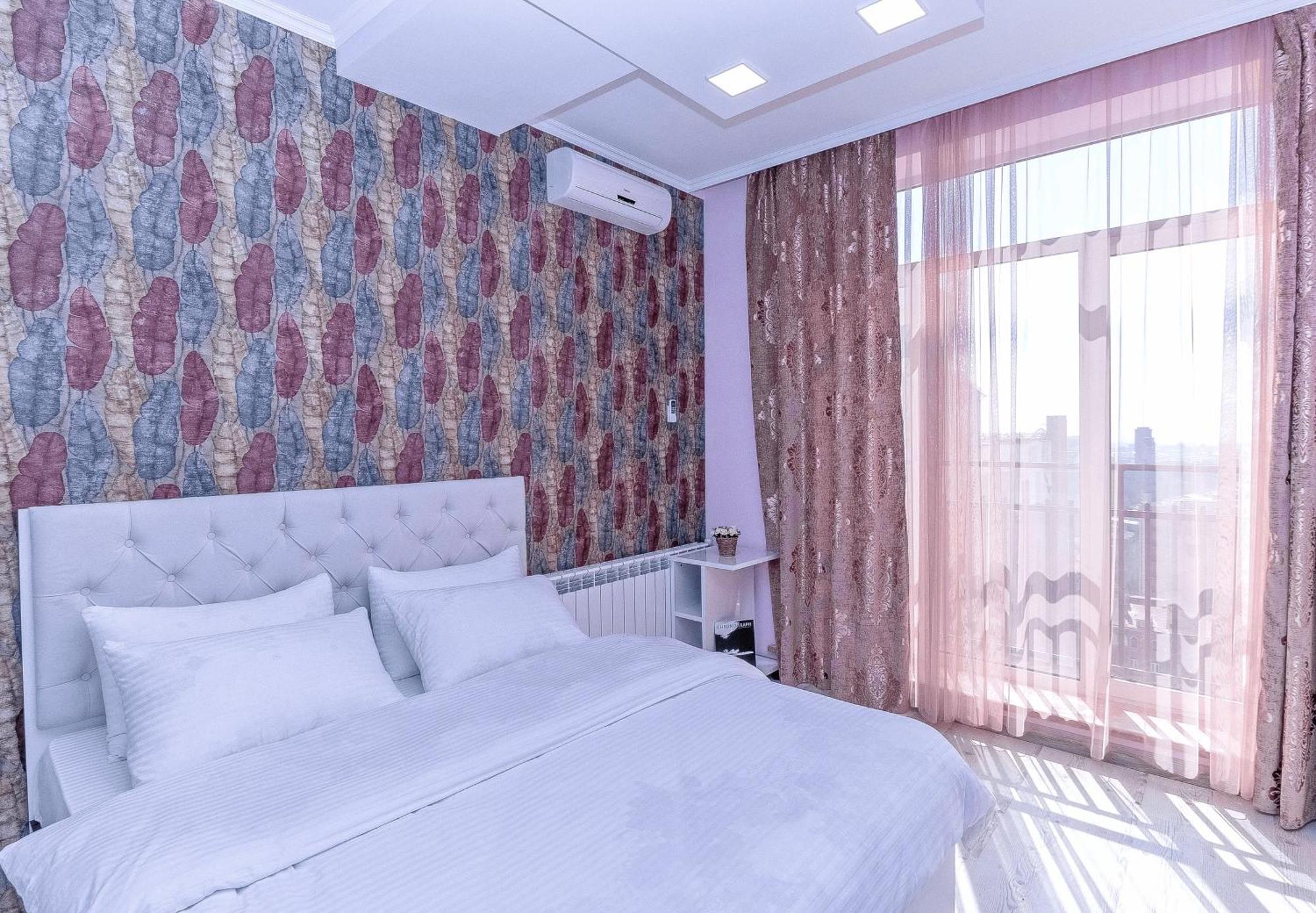 Stay Inn Apartments At Buzand 13 Street エレバン エクステリア 写真